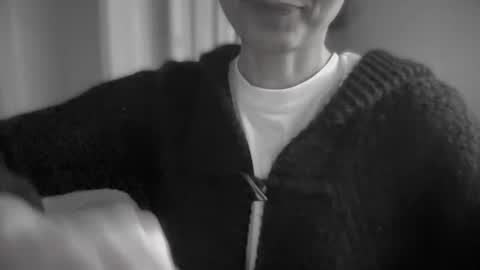 Anje online show from 10/31/25, 09:21