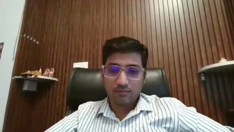 Snapshot of ankur1722 chatting on 10/24/25, 06:21 Slave looking for Mistress online show from 10/24/25, 06:21