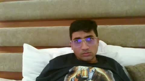Slave looking for Mistress online show from 07/10/26, 06:32