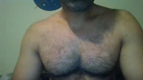 Snapshot of ankushindenmark chatting on 11/16/25, 08:25 DesiGuy online show from 11/16/25, 08:25