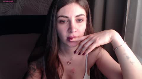 mary online show from 01/01/25, 07:10