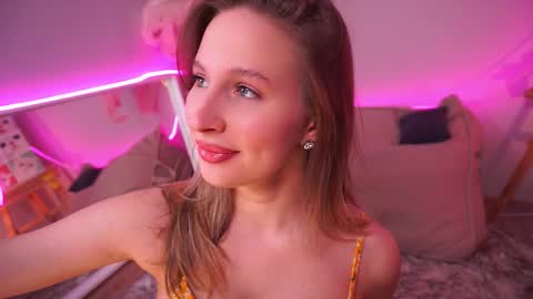 Snapshot of ann__levine chatting on 11/28/25, 02:42 Ann online show from 11/28/25, 02:42