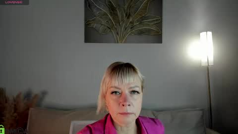 Snapshot of ann_annise chatting on 05/17/26, 12:52 ann_annise online show from 05/17/26, 12:52