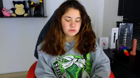 Only fans   online show from 01/13/25, 12:45