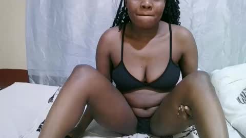 Snapshot of ann_keller chatting on 04/12/26, 08:36 ann_keller online show from 04/12/26, 08:36