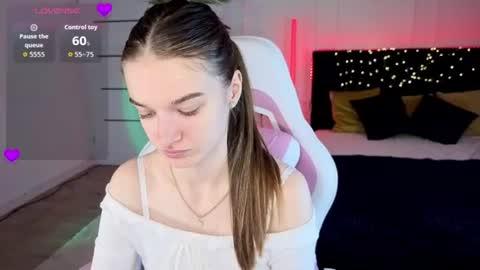 ann_woood online show from 07/08/26, 02:43