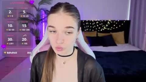 ann_woood online show from 07/30/26, 03:00