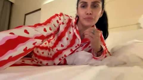 Anna online show from 05/23/26, 07:18