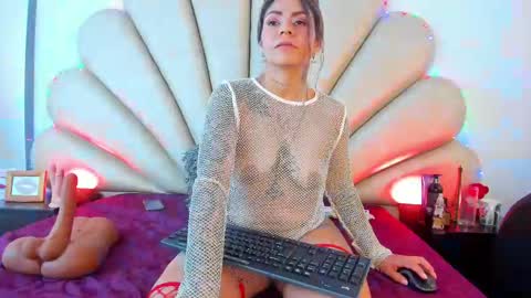 Anna  online show from 02/13/25, 03:56