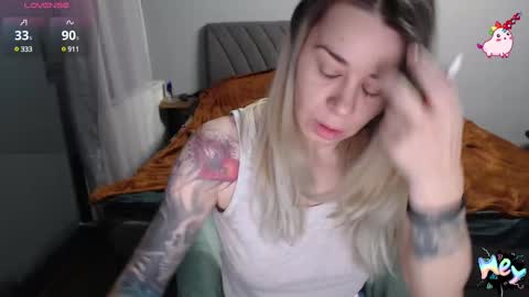 Snapshot of anna_ana chatting on 12/06/24, 11:22 Anadirectgirl online show from 12/06/24, 11:22