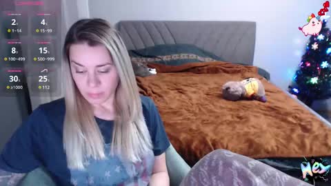 Snapshot of anna_ana chatting on 12/13/24, 05:43 Anadirectgirl online show from 12/13/24, 05:43