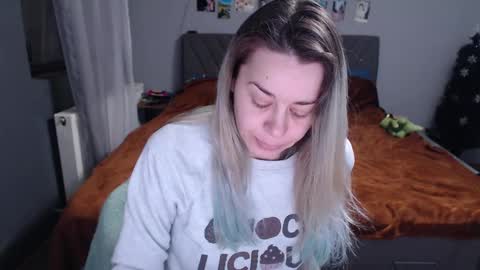 Snapshot of anna_ana chatting on 01/09/25, 12:41 Anadirectgirl online show from 01/09/25, 12:41