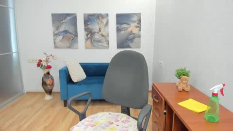 Anna Ditrih online show from 06/02/26, 11:34