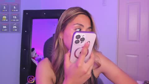 Ana Lucia online show from 01/21/25, 10:30