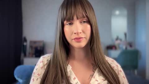 Snapshot of anna_morison chatting on 10/18/25, 11:55 Annet online show from 10/18/25, 11:55