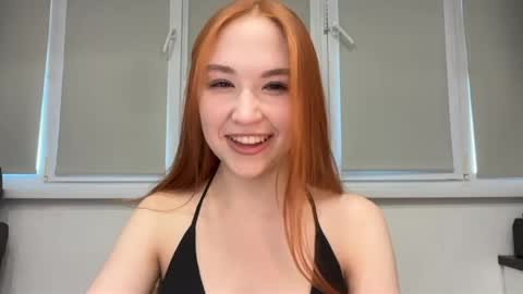 Snapshot of anna_raspberry chatting on 06/02/26, 05:04 Anne online show from 06/02/26, 05:04