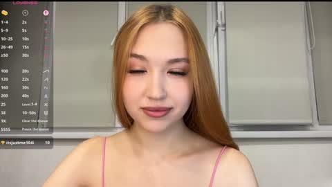 Snapshot of anna_raspberry chatting on 07/23/26, 06:28 Anne online show from 07/23/26, 06:28