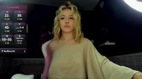 Snapshot of anna_robinson chatting on 09/25/25, 01:42 Anna online show from 09/25/25, 01:42