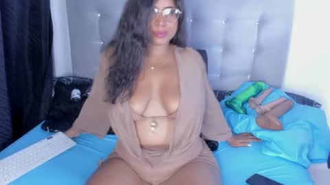 Snapshot of anna_sex_m chatting on 07/21/26, 04:15 anna_sex_m online show from 07/21/26, 04:15