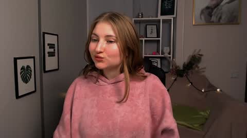 Snapshot of anna_sunshines chatting on 12/05/24, 05:06 Anna pvt is open online show from 12/05/24, 05:06