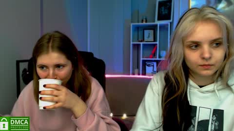 Snapshot of anna_sunshines chatting on 12/09/24, 10:32 Anna pvt is open online show from 12/09/24, 10:32