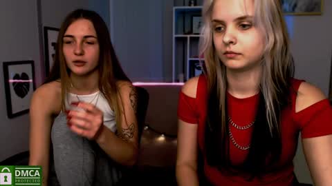 Snapshot of anna_sunshines chatting on 12/10/24, 01:44 Anna pvt is open online show from 12/10/24, 01:44