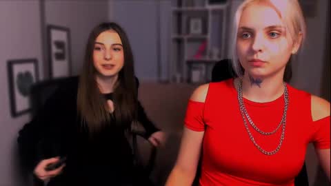 Snapshot of anna_sunshines chatting on 12/12/24, 01:39 Anna pvt is open online show from 12/12/24, 01:39