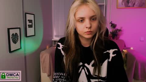 Snapshot of anna_sunshines chatting on 12/26/24, 10:37 Anna pvt is open online show from 12/26/24, 10:37