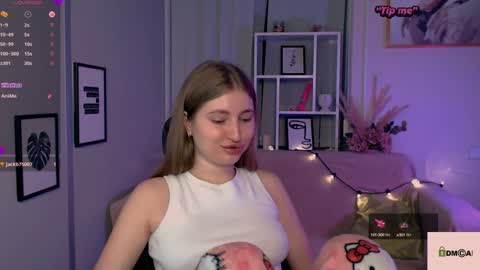 Snapshot of anna_sunshines chatting on 01/16/25, 11:59 Anna pvt is open online show from 01/16/25, 11:59