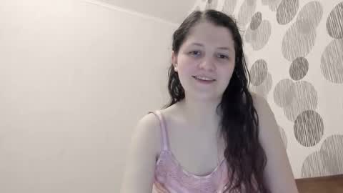 annaahcharm online show from 12/20/25, 10:17