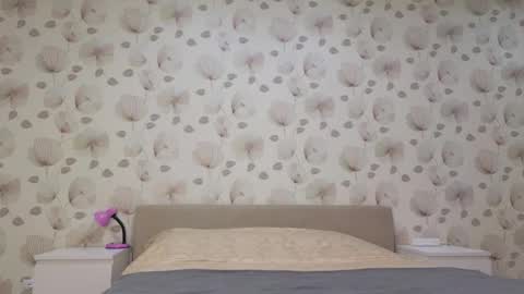 annabel_themoon online show from 09/30/25, 03:00