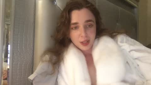 Anna online show from 09/09/25, 10:09