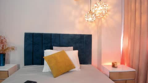 AnnaBrooks online show from 04/02/26, 12:25