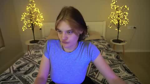 Snapshot of annacandie chatting on 09/12/25, 01:00 Anna online show from 09/12/25, 01:00