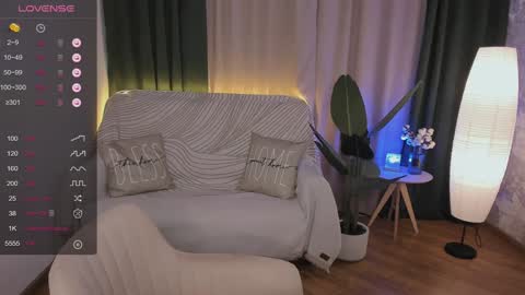 Anna online show from 12/12/24, 08:57