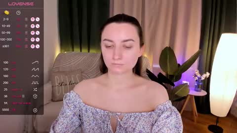 Anna online show from 03/12/25, 08:30