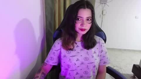 Anna online show from 10/04/25, 09:46