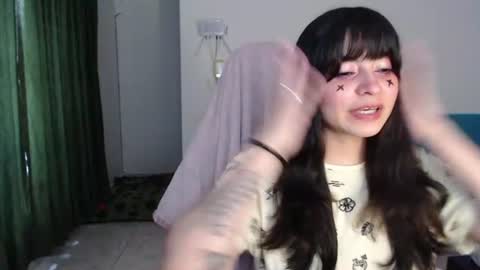 Anna online show from 08/06/26, 10:44