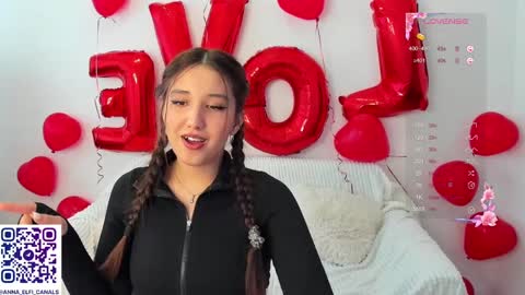 Snapshot of annaelfi chatting on 02/16/25, 06:10 Anna online show from 02/16/25, 06:10