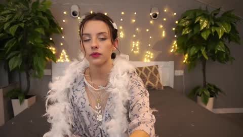 Snapshot of annaelys chatting on 01/05/25, 03:22 Anna online show from 01/05/25, 03:22