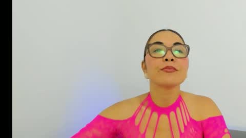 Snapshot of annajaimes chatting on 01/15/26, 02:05 Annalu online show from 01/15/26, 02:05