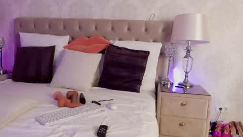 AnnaKarinaX online show from 07/20/26, 10:39