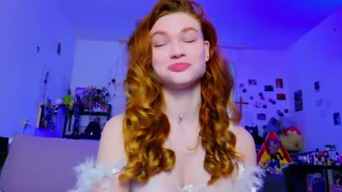 Snapshot of annakeenon chatting on 06/11/26, 05:16 Anna online show from 06/11/26, 05:16