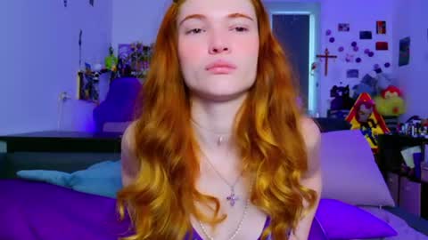 Snapshot of annakeenon chatting on 07/08/26, 05:34 Anna online show from 07/08/26, 05:34
