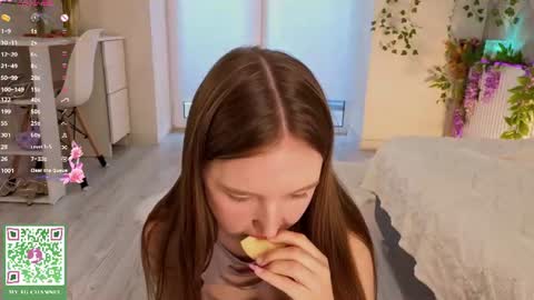 Snapshot of annamarie_foryou chatting on 07/02/26, 09:59 Holly Molly Im Polly online show from 07/02/26, 09:59
