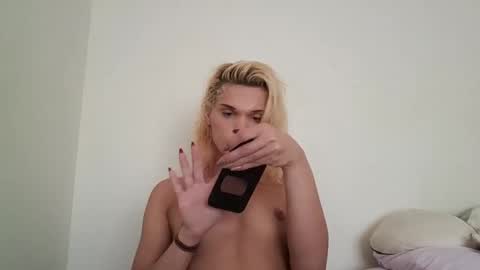 Snapshot of annamarrie777 chatting on 10/30/25, 08:09 AnnaMarrie online show from 10/30/25, 08:09