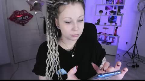 Anna online show from 10/04/25, 04:38