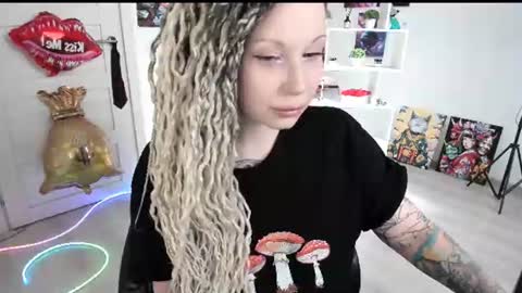 Anna online show from 06/18/26, 03:49
