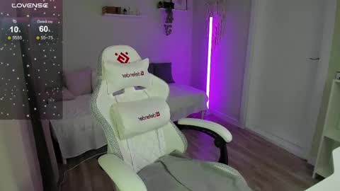 Anna online show from 04/17/26, 08:50