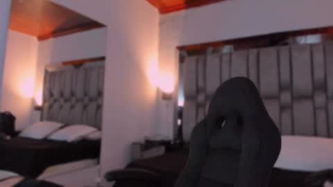 Annara Lein online show from 11/22/25, 11:37